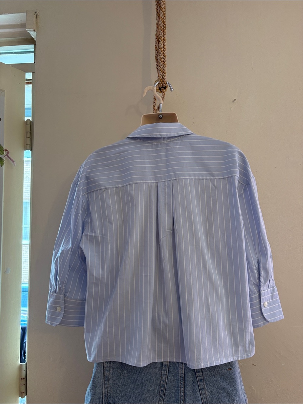 Relaxed Light Blue Striped Button-Front Blouse. Cotton.  ITALY - Picture 2 of 6